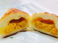 咸蛋黄流沙包-奈雪的茶(湖滨银泰in77C区PRO店)