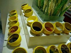 -蒙肥羊·酸汤潮牛·鲜牛肉火锅烤肉自助(岗顶店)