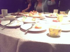 android_upload_pic-粤海酒店-旋转餐厅