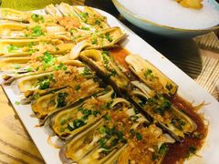 -宝燕海货工场(长江国际店)