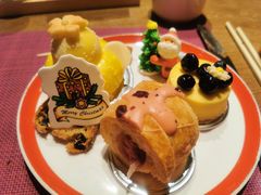-咖啡苑自助餐厅·中国大饭店