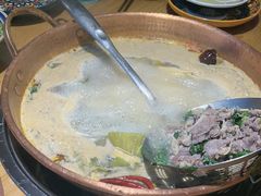 -洱火云南酸菜牛肉火锅(石景山当代商城店)