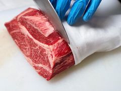 现切肩胛牛排-老乾杯和牛烧肉(王府中环店)