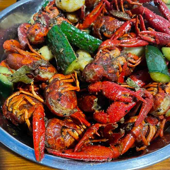 虾霸龙虾馆(衢州店)-"量少 味道一般 价格偏高,没点几个菜 六.