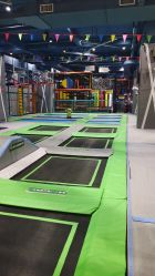 -反弹蹦床公园·亲子乐园·团建·派对(尚品奥莱店)