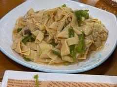 -鹤乡东北菜(崮山路店)