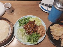 辛盤京酱肉丝-满园烤鸭·春饼(太原街万达店)