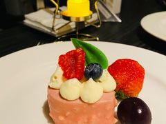 -蔚蓝阁餐厅·Brunch·牛排·威士忌·红酒
