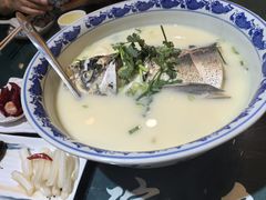 -南京金牛湖巨碗鱼头
