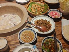 -滇香肴·云南菜蒸汽石锅鱼(云南北路店)