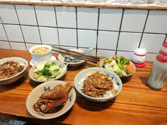 -红猪卤肉饭(大西洋美食城店)
