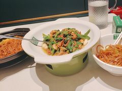 -绿草地·湘菜(悦方ID mall店)