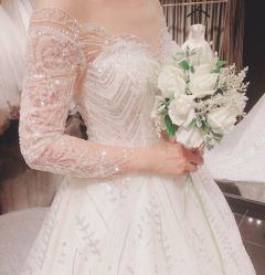 点击看大图 -GRACE KELLY婚纱与礼服(北京店)