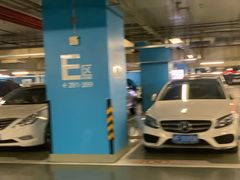 -上海来福士广场-停车场