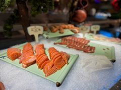 -腾阁自助餐厅(朝林广场店)