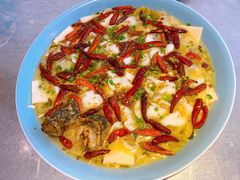 YAO&nbsp;YAO经典酸菜鱼-姚姚酸菜鱼·金戈戈香港豉油鸡(喜荟城联名店)