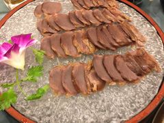 -沙龙酒家