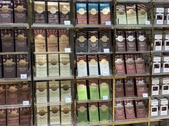 -VENCHI 闻绮(北京国贸商城店)