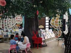 -钟书阁(松江泰晤士小镇店)