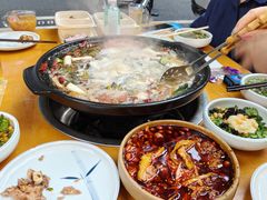 -小饕荟雅安贡椒鱼鲜馆(广福桥店)