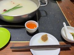 -楚江子·龙继斑鱼庄·洛阳头牌·粥底鱼火锅(太康路店)