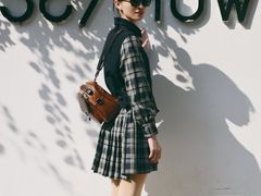-溪岸路花鸟市场