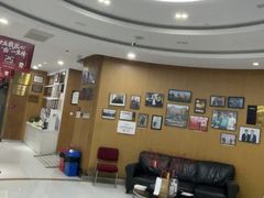 -雅悦齿科(顾村公园店)