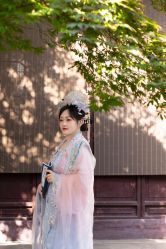 -一揽芳华汉服旗袍体验馆(拙政园店)