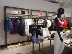 -URBAN REVIVO(北京斯普瑞斯奥特莱斯店)