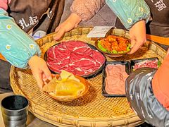 -扎起市井老火锅(乐山总店)