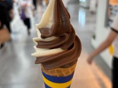 双层冰激凌-宜家·瑞典风味餐厅(北京西红门店)