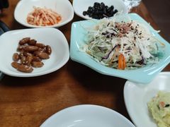 -亲昵春川鸡排(韩国美食街店)