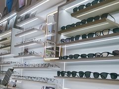 -美式眼镜·授权蔡司.依视路.尼康.豪雅.明月(南翔印象城店)