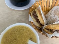 -闫家驴肉老店(华电一校店)