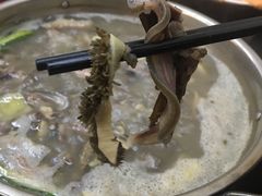 -老石黑山羊毛驴肉火锅(金凯广场店)