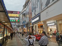 -解放路步行街                