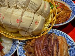 -蓝田九大碗民俗食府(蓝田店)