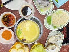 -四囍码头海鲜烧烤自助火锅(外滩南京东路悦荟广场店)