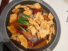 大湖鱼头泡饼-真地道京味府·鲜橙烤鸭·北京菜(朝外大街东大桥店)