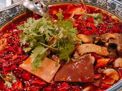重庆毛血旺-胡桃里音乐酒馆(环亚凯瑟琳广场店)