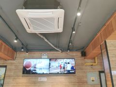 -管氏翅吧(护国寺店)