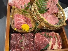 -山川小町·极番烧肉(新地假日广场店)
