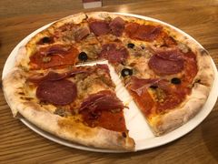 -城市大道红炉披萨烘焙坊