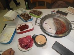 -嘎琉鲜切牛肉自助火锅