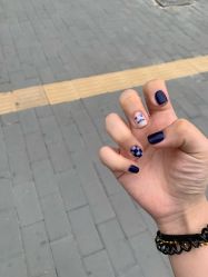 -花系美·美甲美睫精品店