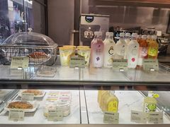 面包甜点陈列柜-喜茶(广州北京路惠福东店)