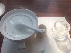 -燕庭·纯燕窝·甜品下午茶(南京西路店)