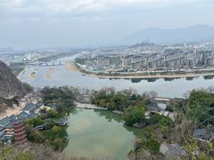 -叠彩山景区
