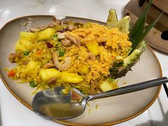 南洋菠萝炒饭-星怡会·新加坡新美食(苏州中心店)
