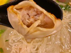 蟹黄大汤包-龙咆汤包·手工现包小笼(拱北口岸店)